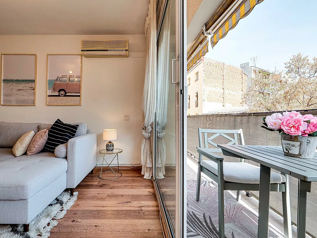 Fantastic apartment for sale in La Trinitat.- Barcelona