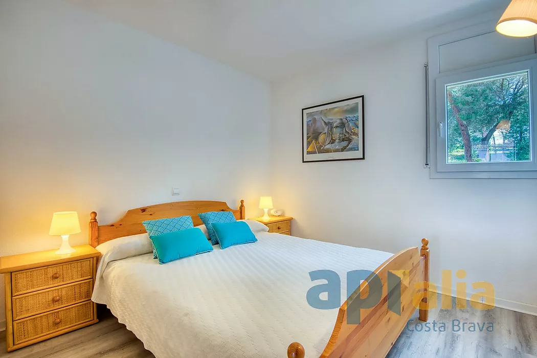 Apartamento amplio con terraza muy grande y dos dormitorios en zona Politur