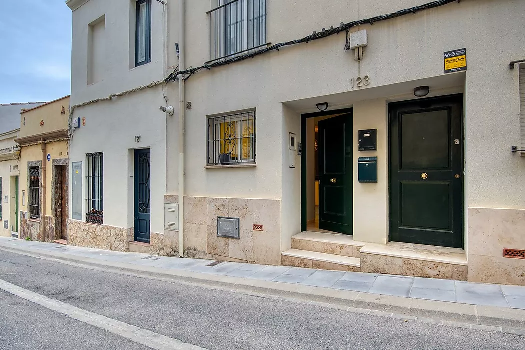 Charming semi-detached house in Eixample.- Sant Feliu de Guíxols