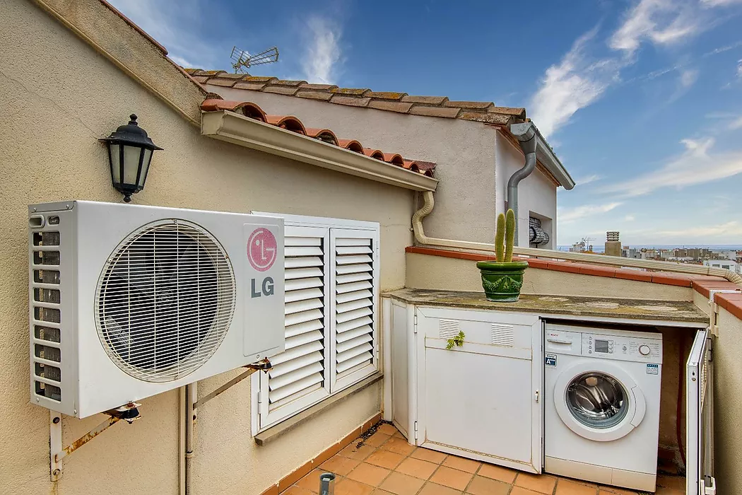 Charming semi-detached house in Eixample.- Sant Feliu de Guíxols