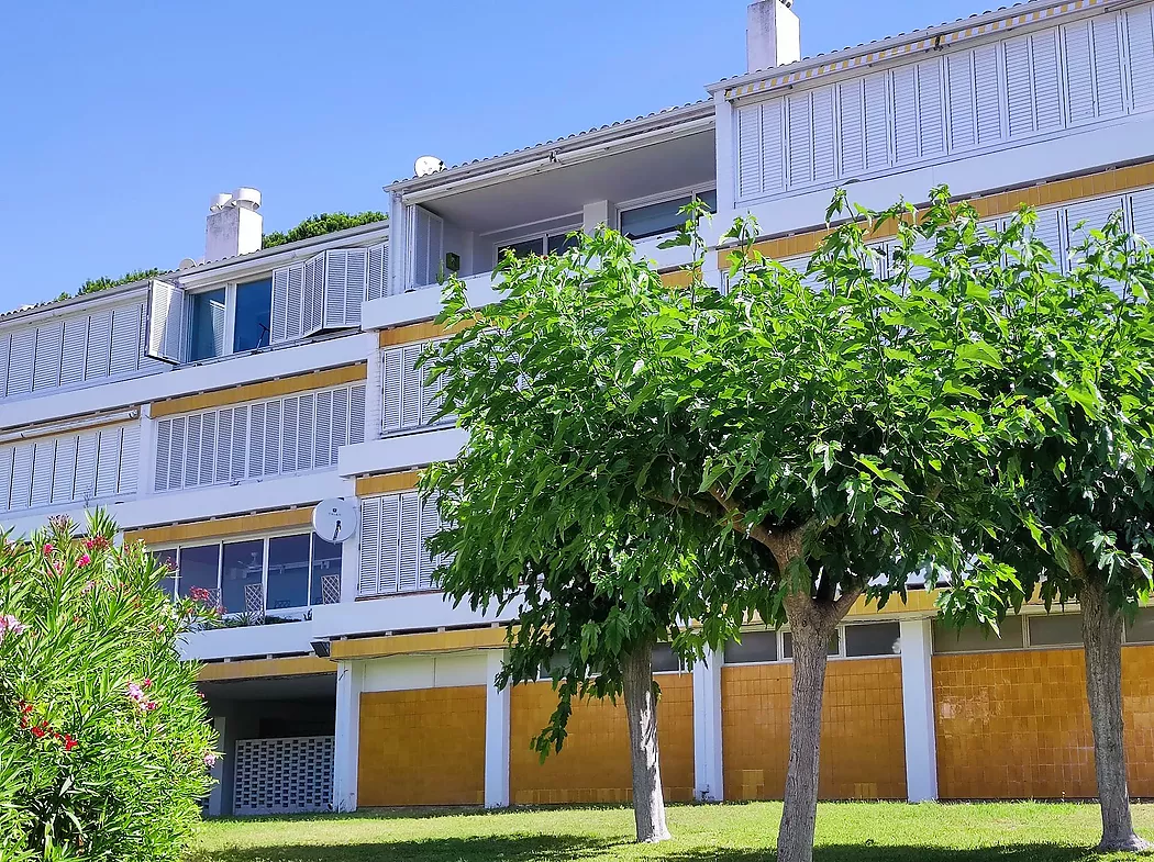 Preciós apartamento a Politur amb terrassa de 24 m2