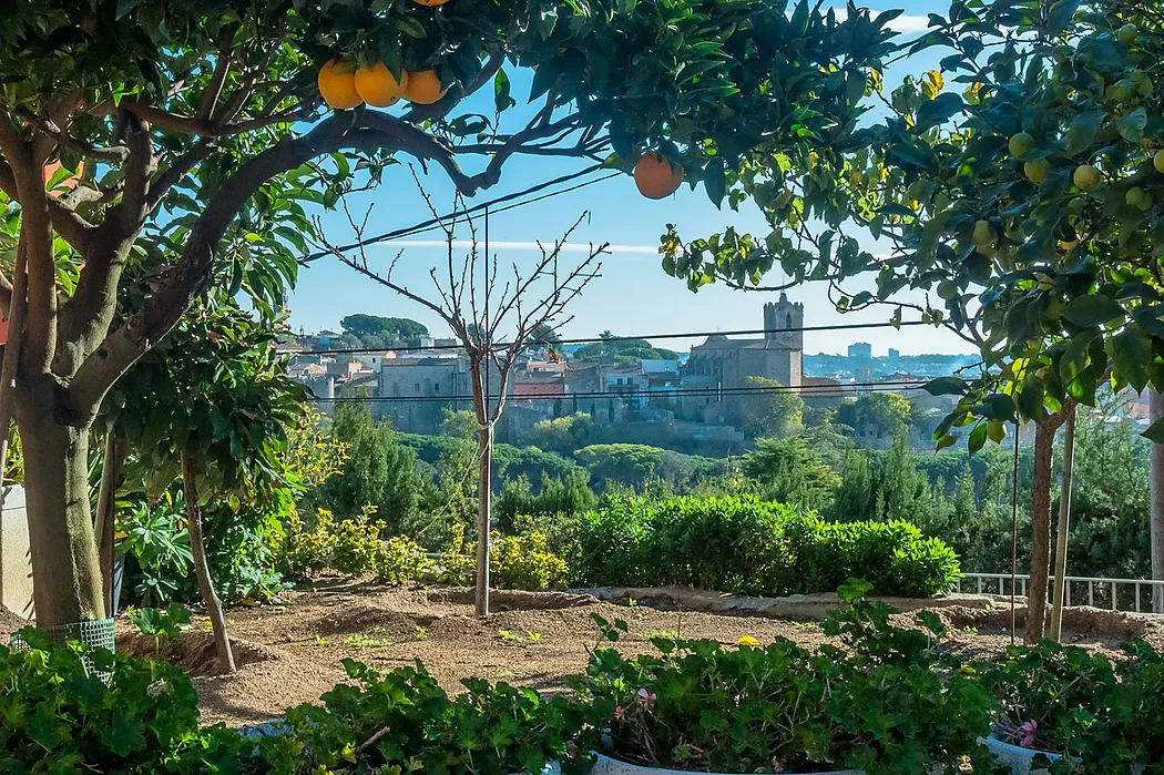 Hermosa villa cerca del centro de Calonge.