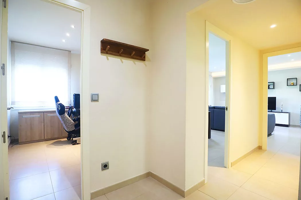 Exclusiu apartament a segona línia de mar.