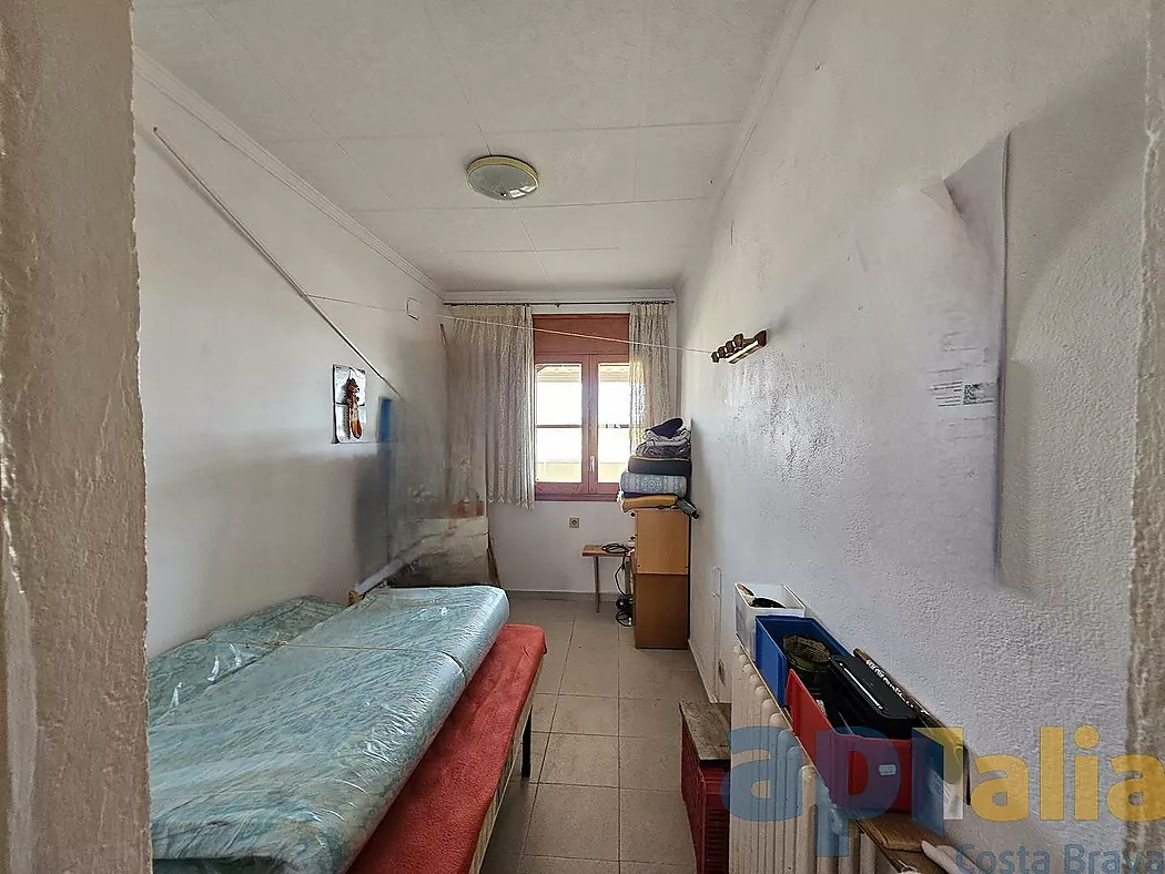 MAISON JUMELÉE À VENDRE DANS UN QUARTIER CALME DE PALAMÓS