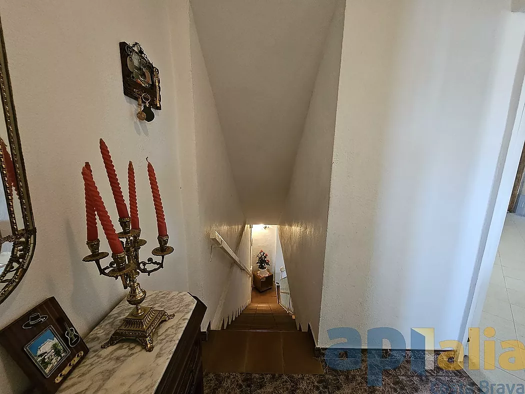 CASA ADOSADA EN VENTA EN ZONA TRANQUILA DE PALAMÓS