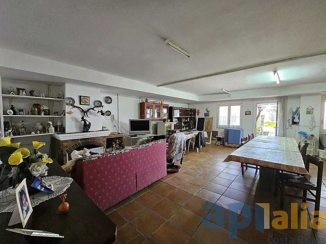 CASA ADOSSADA EN VENDA A ZONA TRANQUIL·LA DE PALAMÓS