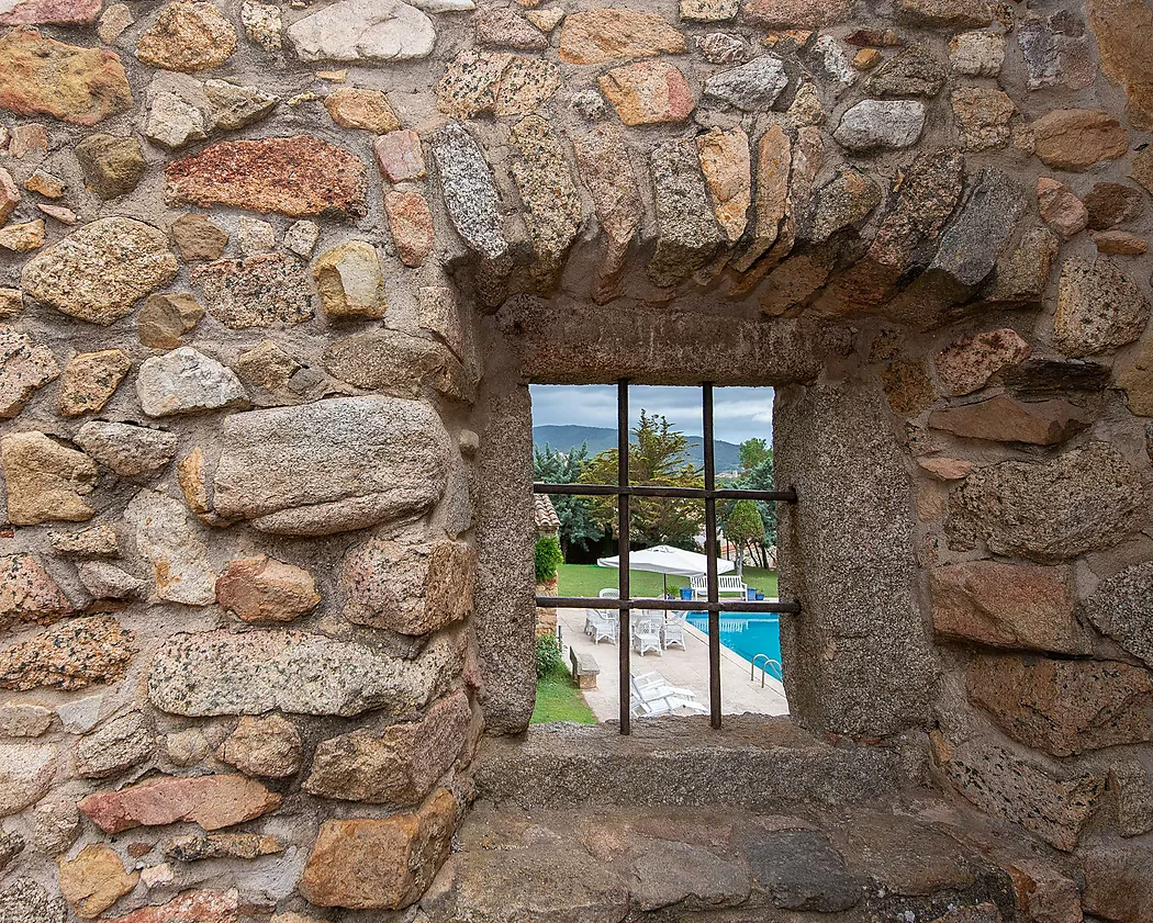 Preciosa masia amb 4 dormitoris i 4 banys en venda a una de les millors urbanitzacions de Calonge, a només 10 minuts de les platges de Sant Antoni ia 