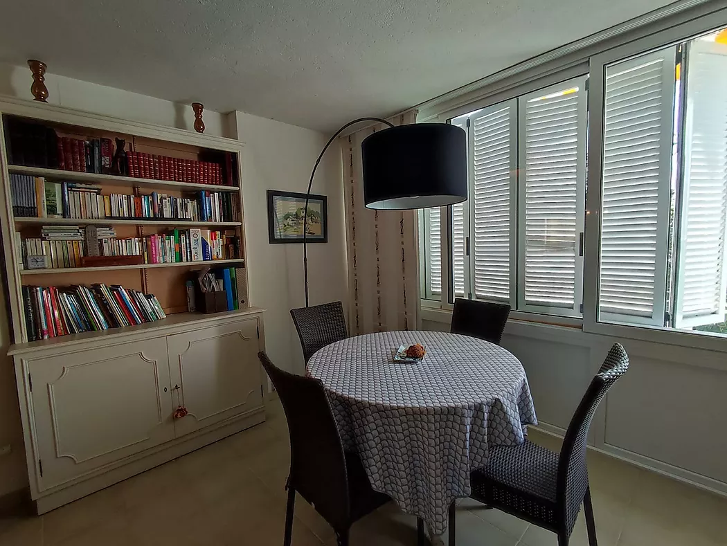 Preciós apartamento a Politur amb terrassa de 24 m2