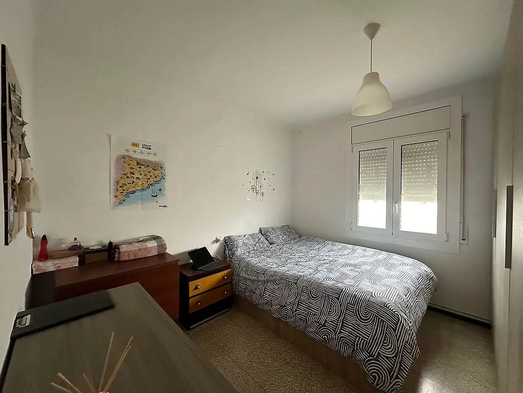 CORÇÀ- CASA EN VENDA AMB CUINA OFFICE, PATI I TERRASSA AL BAIX EMPORDÀ