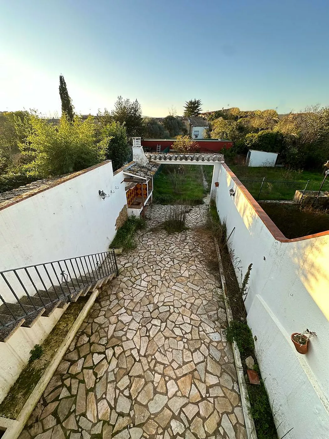 House with large garden for sale in La Bisbal d'Empordà