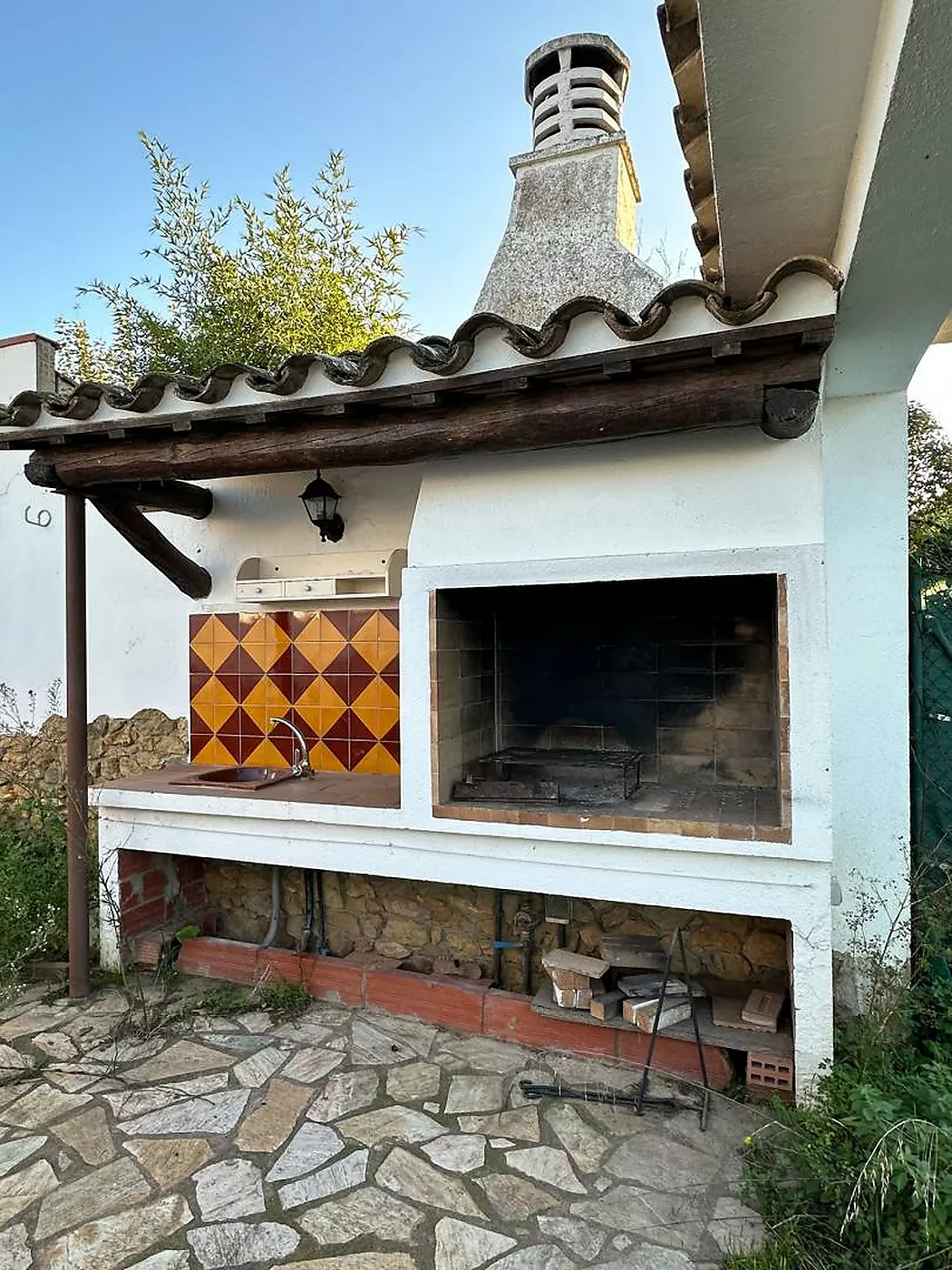 House with large garden for sale in La Bisbal d'Empordà