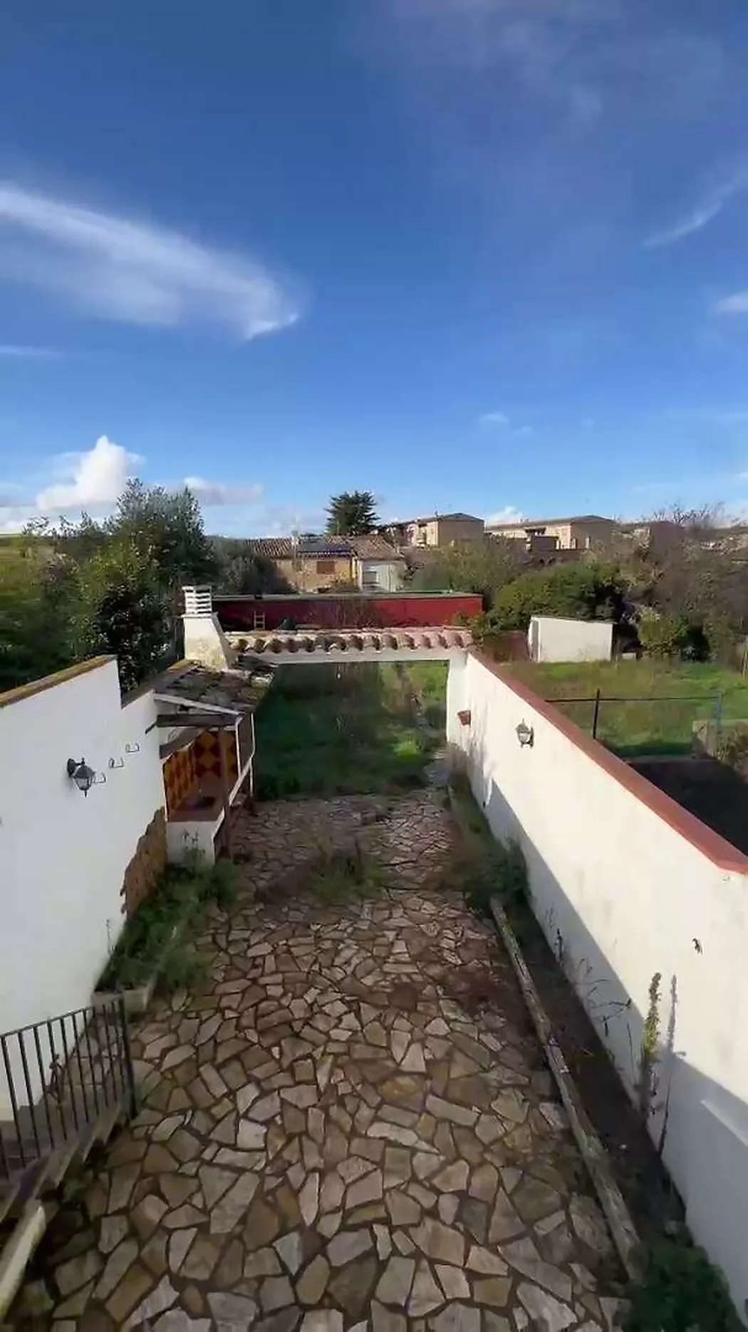 Casa con amplio jardín en venta en La Bisbal d'Empordà