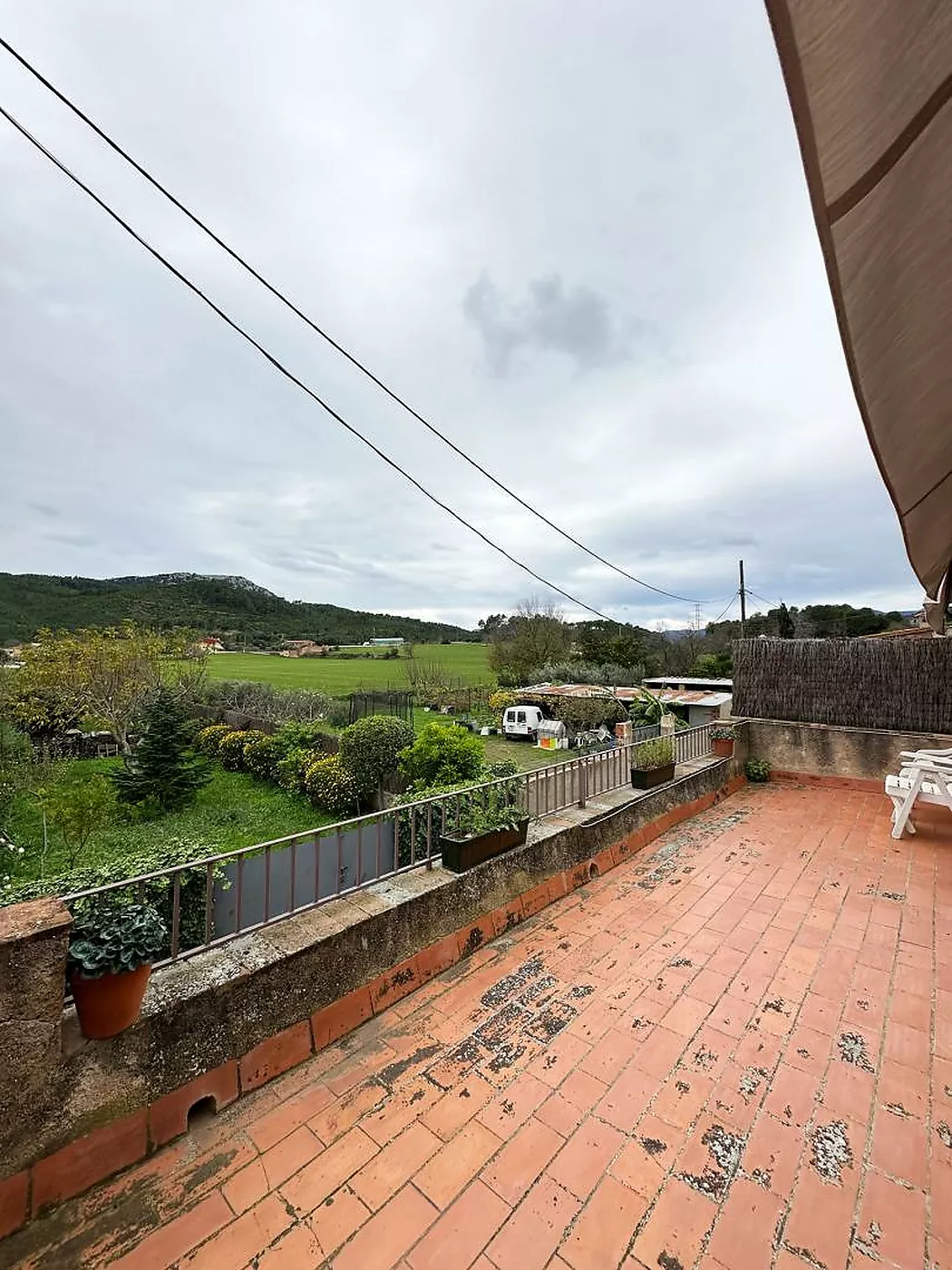 En venta casa con jardín y terraza en Boadella - Alt Empordà